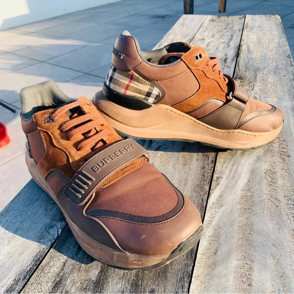 Burberry Ramsey Brown Sneakers - Picture 6 of 16
